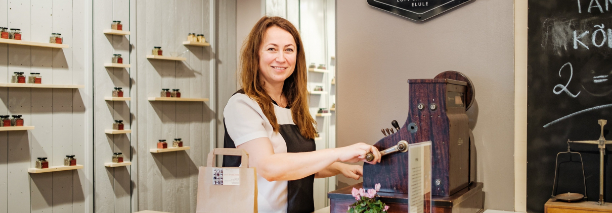 train-your-associates-to-promote-gift-cards